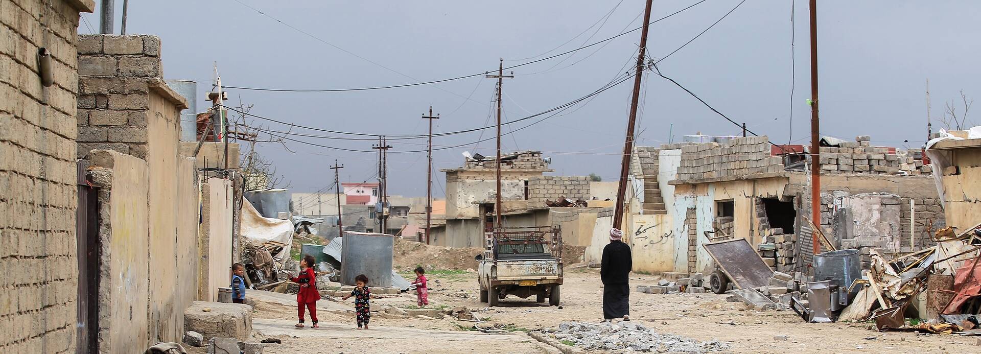 Durch Krieg zerstörtes Dorf im Irak