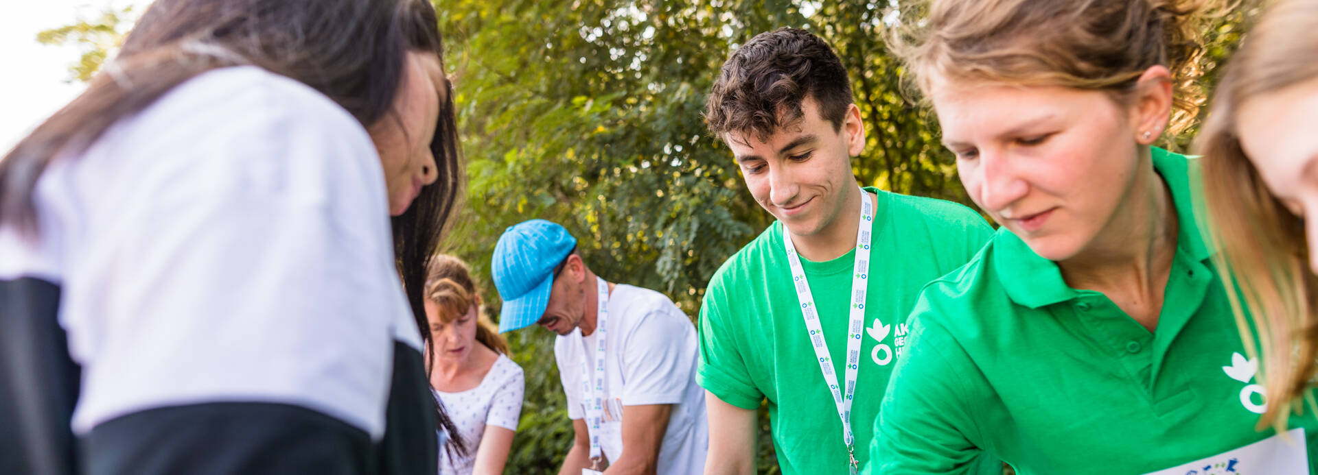 Schüler*innen organisieren den Spendenlauf. Schüler*innen organisieren den Spendenlauf