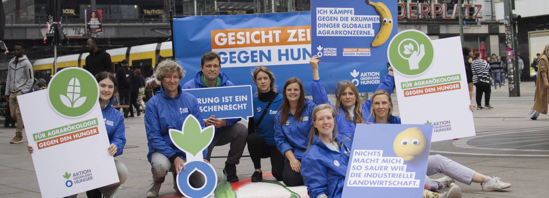 Straßenaktion von Aktion gegen den Hunger zum Kampagnenlaunch "Gesicht zeigen" Straßenaktion von Aktion gegen den Hunger zum Kampagnenlaunch "Gesicht zeigen"