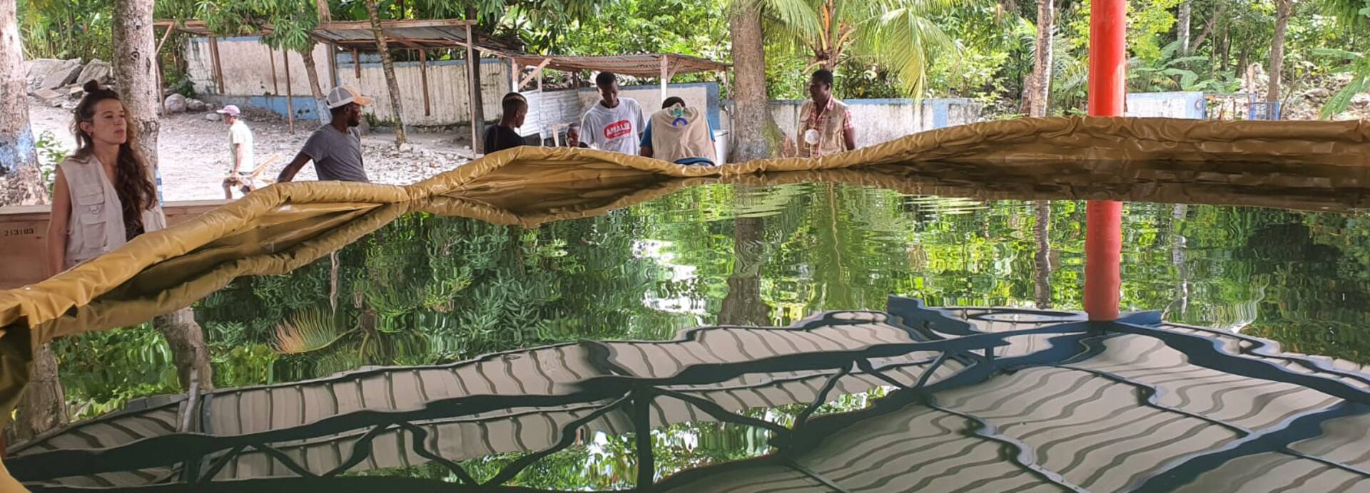 In Haiti arbeiten wir unter anderem im Bereich WASH und versorgen Gemeinden mit sauberem Wasser. In Haiti arbeiten wir unter anderem im Bereich WASH und versorgen Gemeinden mit sauberem Wasser.