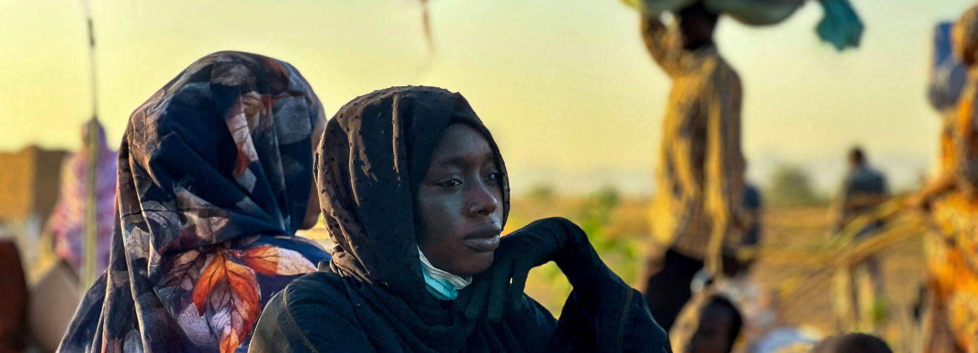 Eine aus Al-Faschir in der vom Krieg zerrütteten Region Darfur vertriebene Frau sucht Zuflucht im 60 Kilomater entfernten Tawila. Eine aus Al-Faschir in der vom Krieg zerrütteten Region Darfur vertriebene Frau sucht Zuflucht im 60 Kilomater entfernten Tawila.