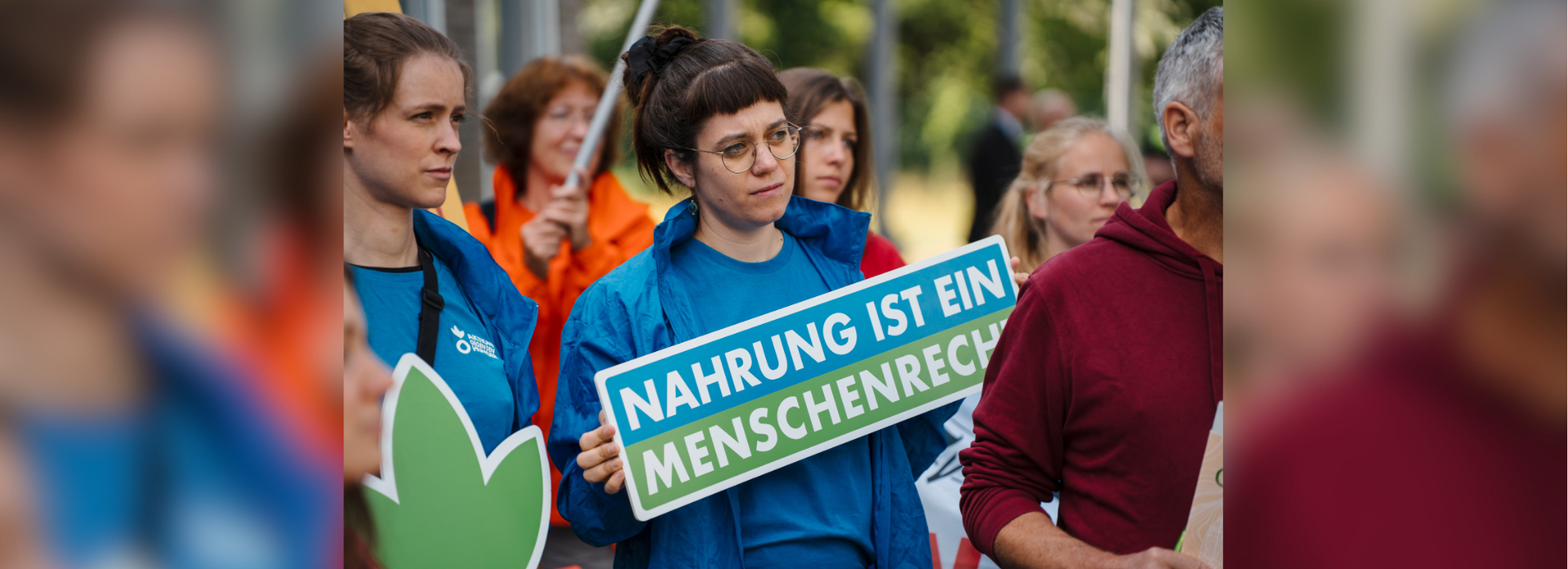 Aktion gegen den Hunger demonstriert für Nahrung als Menschenrecht Aktion gegen den Hunger demonstriert für Nahrung als Menschenrecht