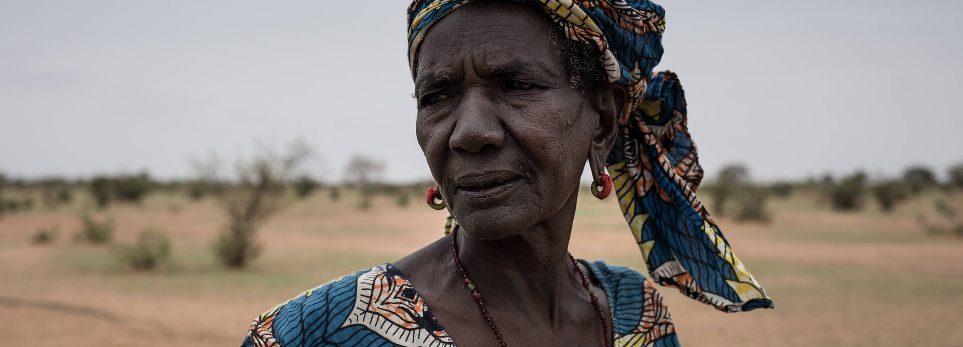 Leben mit Wetterextremen: Frau im Senegal