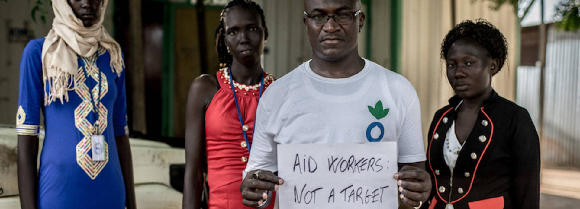 Mitarbeiter im Südsudan fordern keine Gewalt gegen Helfer.