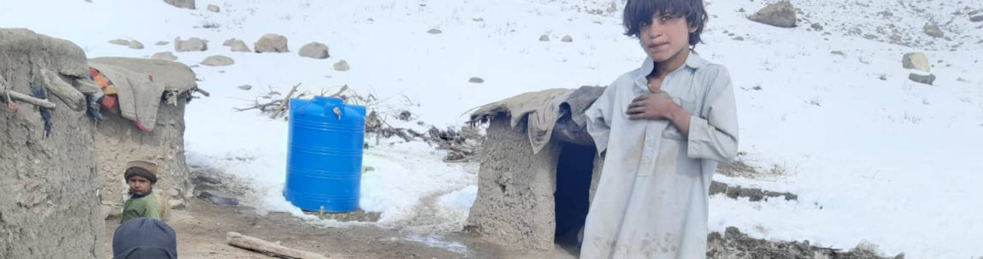 Kinder in Pakistan leiden unter der Kältewelle und helftigen Schneefällen. Kinder in Pakistan leiden unter der Kältewelle und helftigen Schneefällen.