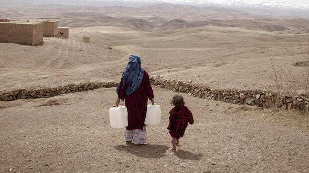 Frau und Kind in Afghanistan