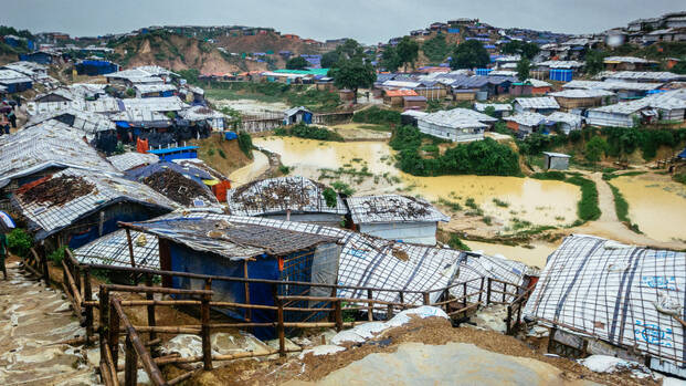 Ein groÃŸer Teil des Rohingya-GeflÃ¼chtetenlagers in Cox's Bazaar ist nach Zyklon Mocha Ã¼berflutet und zerstÃ¶rt.