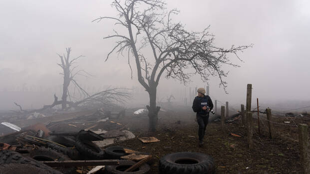 20 Days in Mariupol von Pulitzer-Preisträger Mstyslav Chernov eröffnet das Human Rights Film Festival Berlin 2023