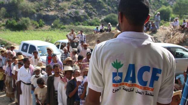 Mitarbeitende von Aktion gegen den Hunger helfen Menschen im Jemen
