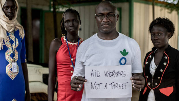 Mitarbeiter im Südsudan fordern keine Gewalt gegen Helfer.